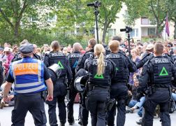 Wegen Gegenprotest Kein Auftritt Von Hoecke In Jena 31